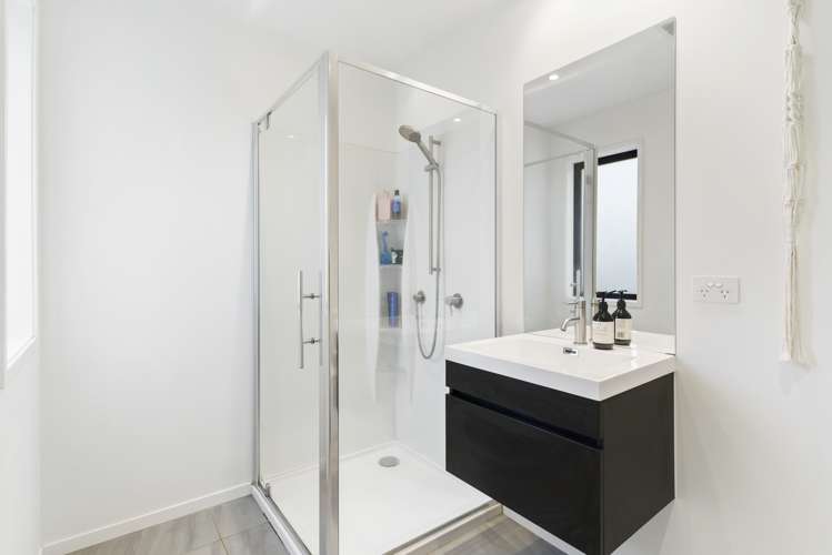 26 Tapuwae Way Mangere Bridge_12