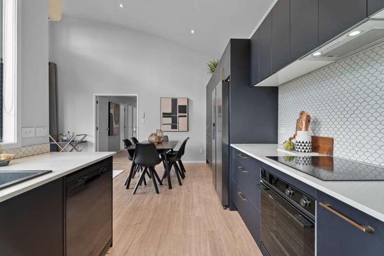 21 Dally Terrace Three Kings_9