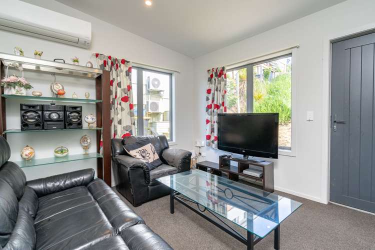 93d Canongate Dunedin Central_3