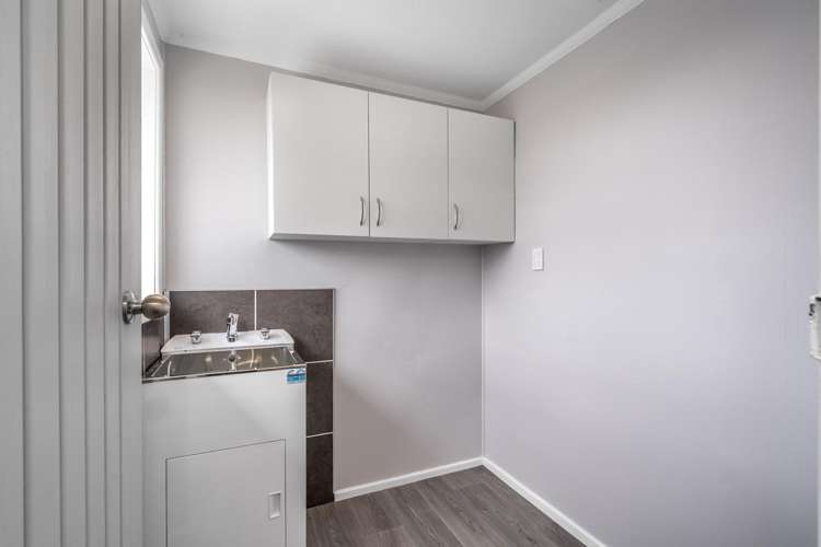 75 Glenalmond Crescent Rockdale_15