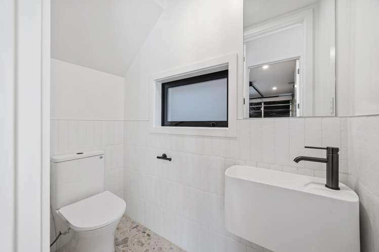 21C Tonkin Drive Sunnynook_18