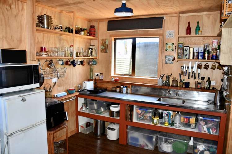 7 Hunter Street Karamea_6