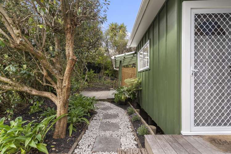 2/42 Fairlands Avenue Waterview_14