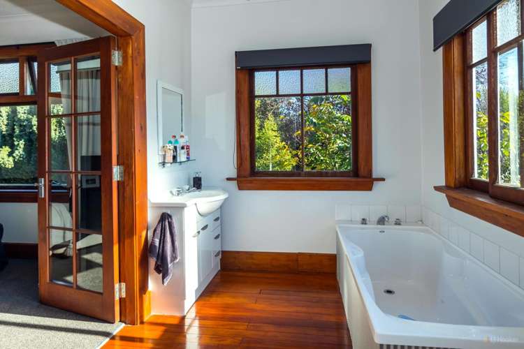 48 Luxmoore Road Waimataitai_4