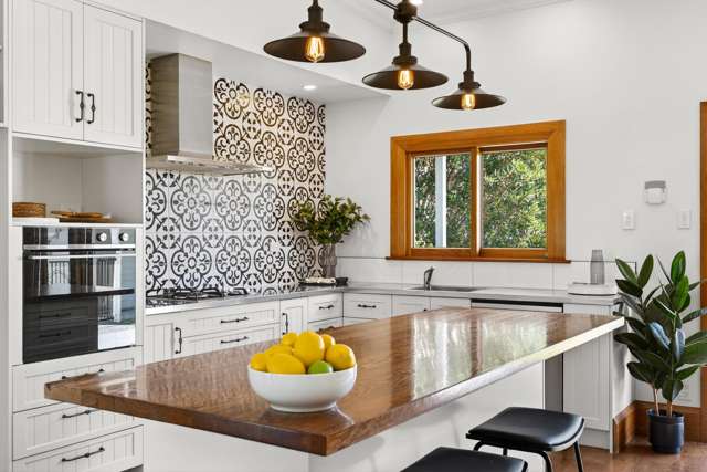 1002 Fitzroy Avenue Mahora_1