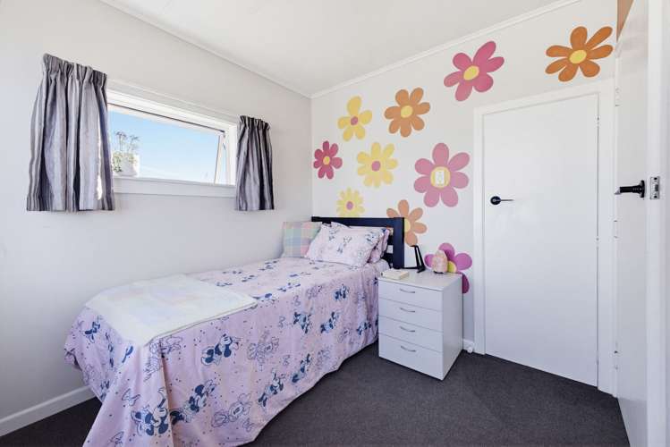 22 Brookes Terrace Waitara_16