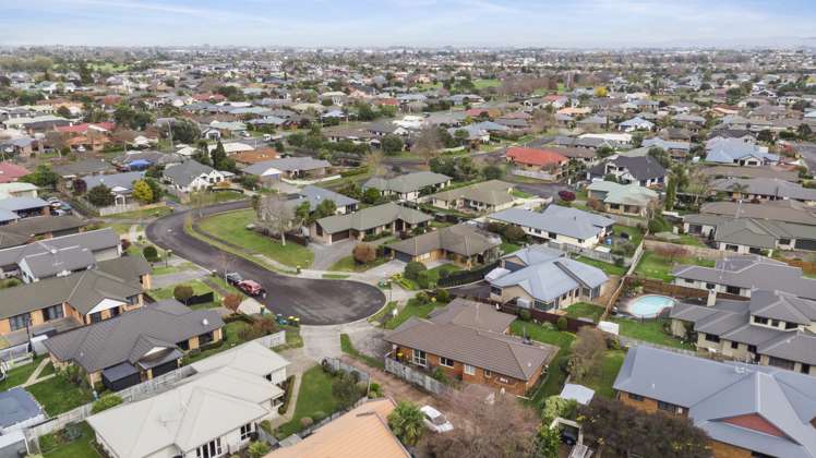 11 Guildford Place Rototuna North_12