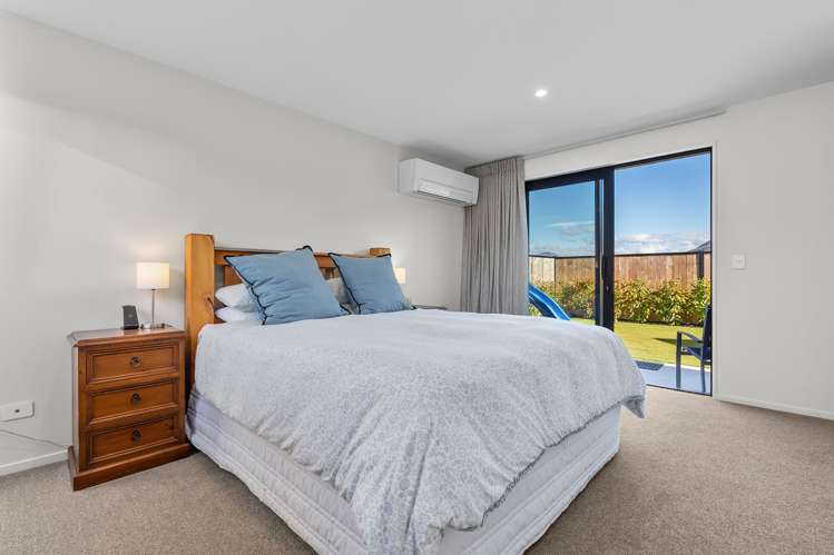 97 Burdon Loop Lake Hawea_10