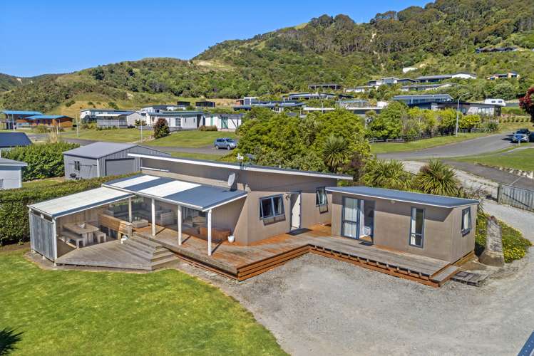10 Puka Place Mahia_26