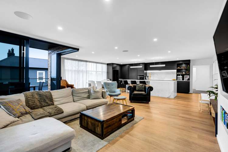 28a Waiwaka Terrace Strandon_6