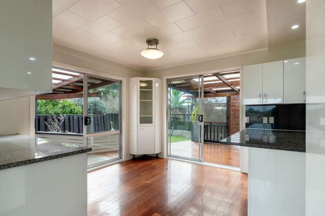 9 Waikaremoana Place Pakuranga Heights_2