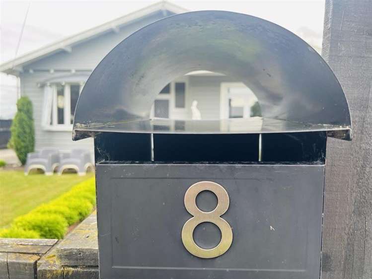 8 Lyon Street Marton_12