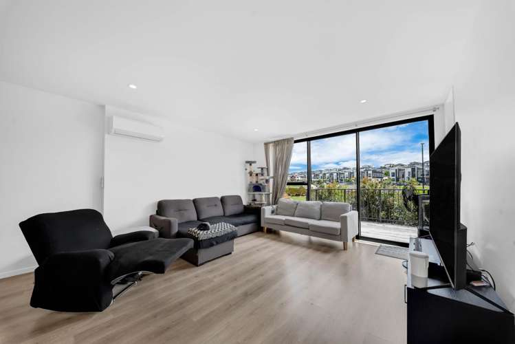 65 Bonair Crescent Silverdale_2