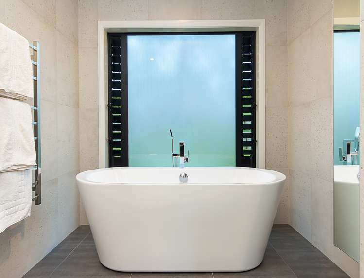 407 Upper Queen Street Pukekohe_11