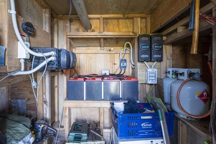 16 South Pacific Road Rakino Island_41