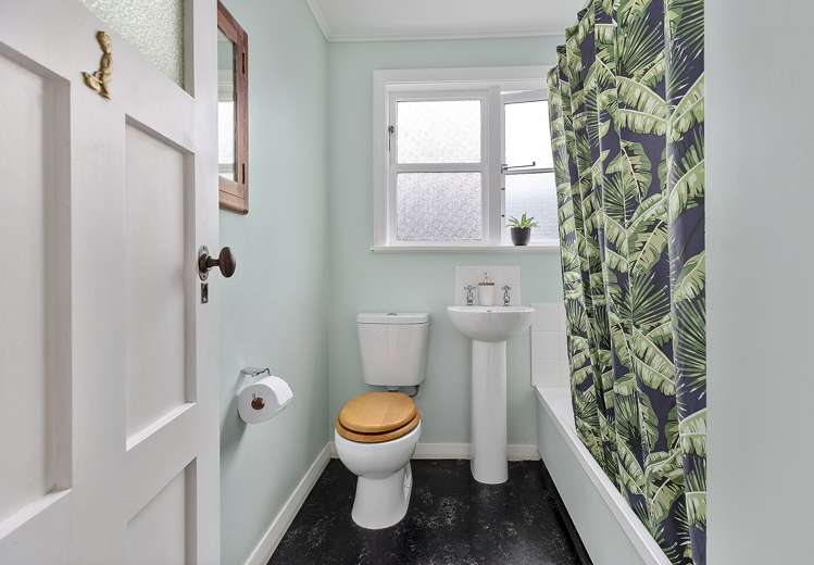 39 Kinghorne Street Strathmore Park_7