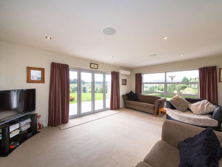 8 Branksome Place Aokautere_5