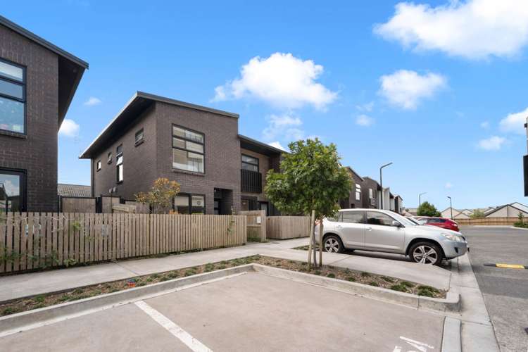 58 Rauemi Way Te Atatu South_11