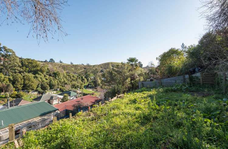 45 Murphy Street Toi Toi_13