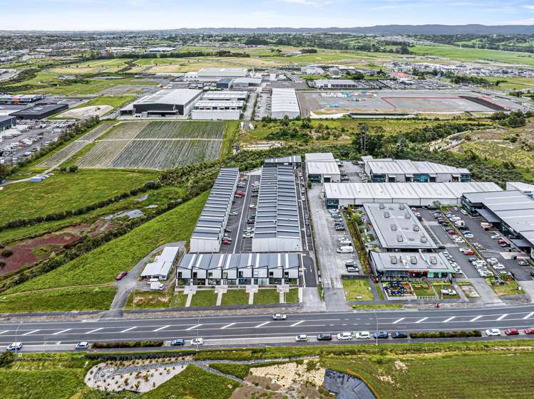 10/11 Northside Drive Westgate_14