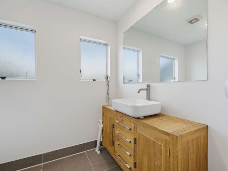 2/11 Longreach Drive Sunnyvale_8