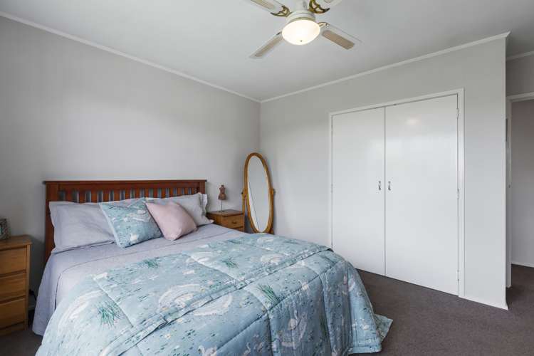 2/54 Luton Avenue Sunnyhills_15