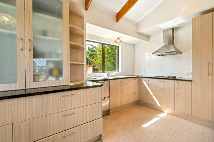 246 Te Atatu Road Te Atatu South_2