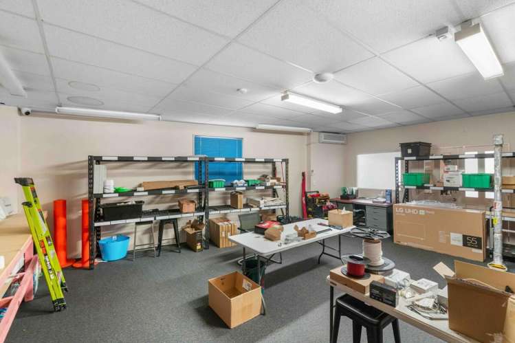 4/473 Brougham Street Waltham_6