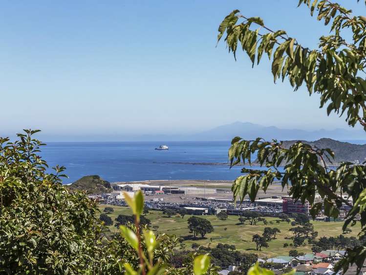 7 Inverell Way Seatoun_9