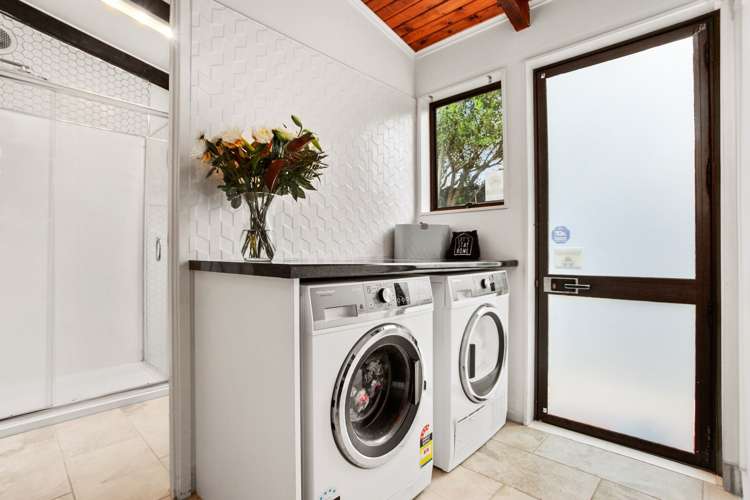 2 Raelene Place Massey_13