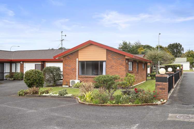 16/151 Kitchener Road_1