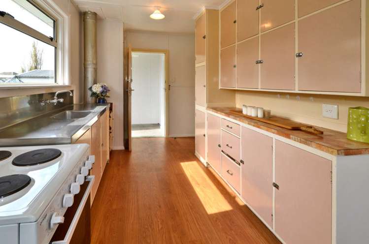 8 Avro Crescent Hornby_7