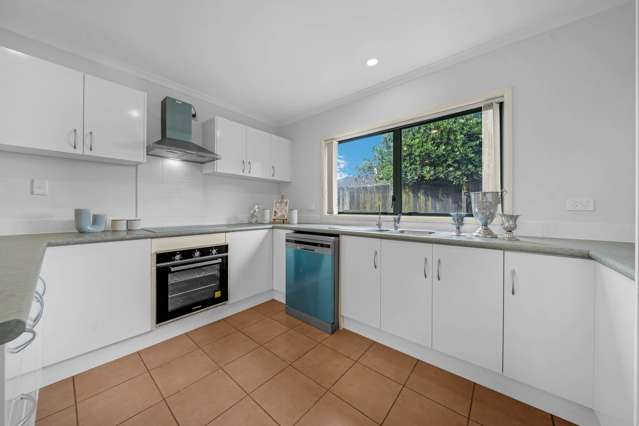 8 Waimarino Road Weymouth_3
