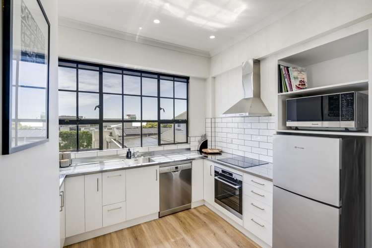 124 Queen Street East Hastings Central_2