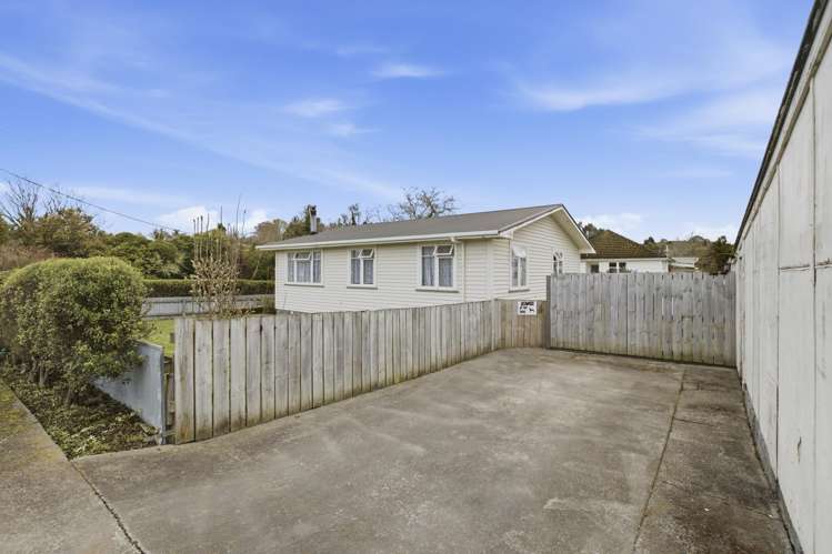 4 Station Road Hunterville_14
