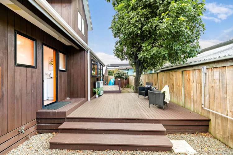 152 The Drive Epsom_18