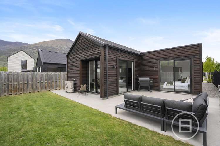 5 Bellamore Street Lake Hayes_14