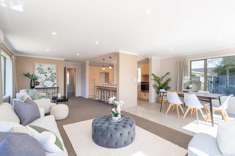 2 Yeats Grove Trentham_10