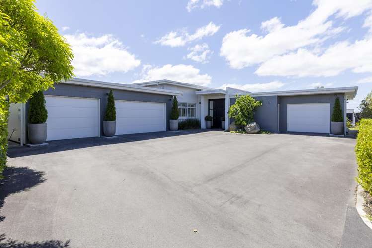 8 Kuiwai Drive Rainbow Point_36