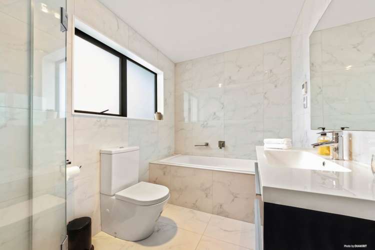 61a Glenview Road Glen Eden_13