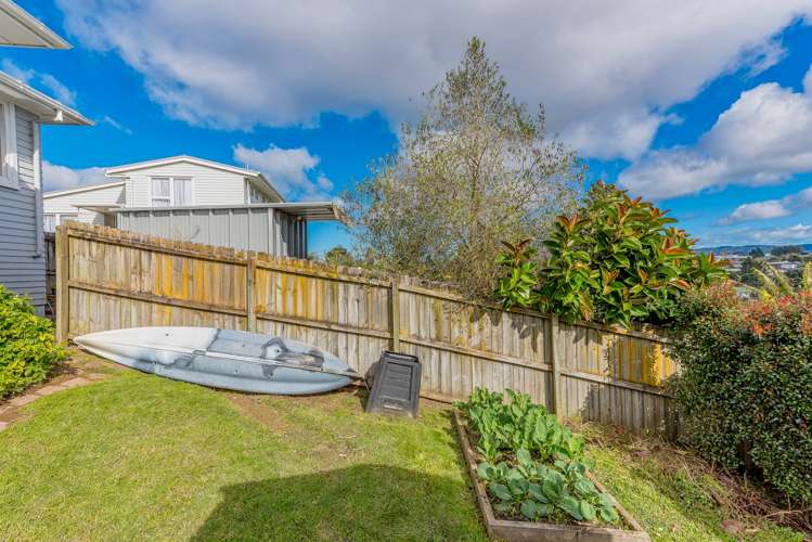 10 Marie Crescent Te Atatu South_23