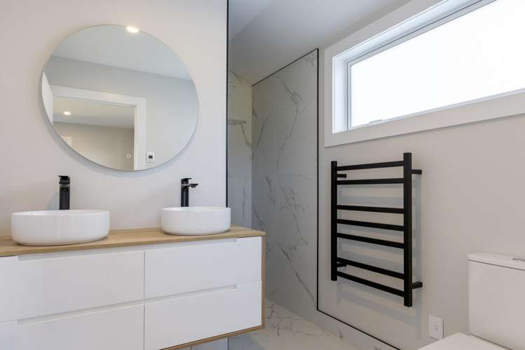 8 Neinei Place Wharewaka_9