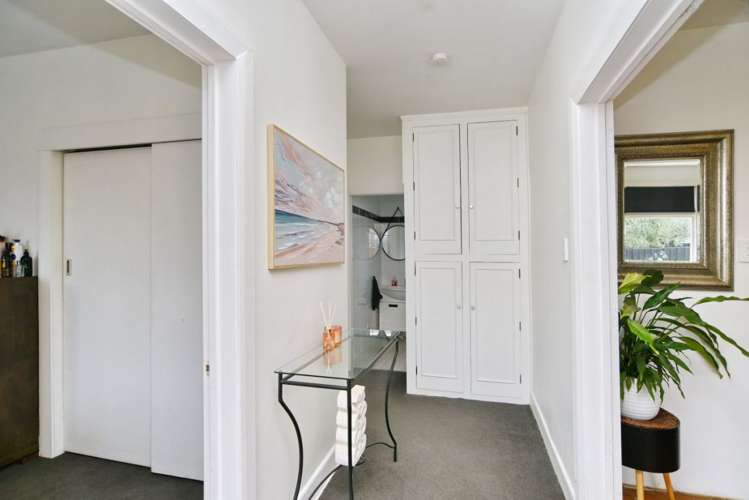 93 Bassett Street Burwood_12