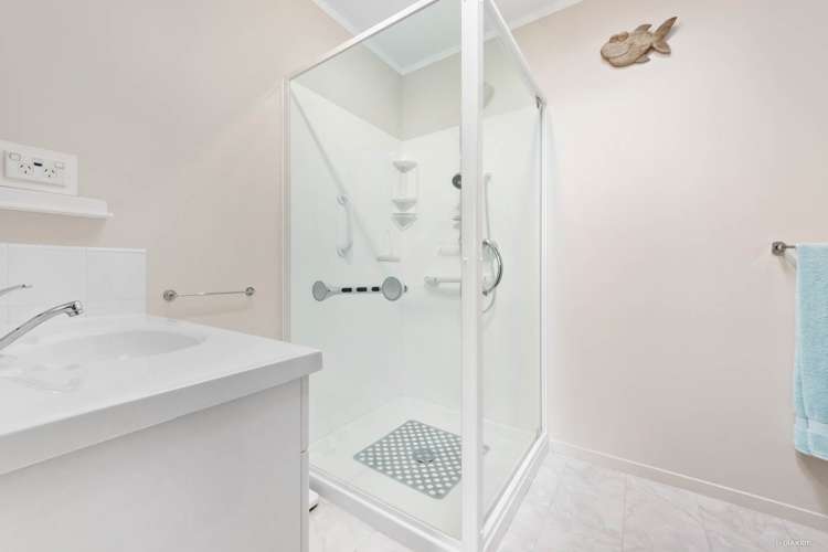 5/74 West Coast Road Glen Eden_7