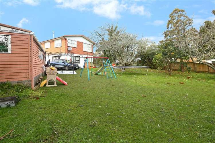 4 Milich Terrace Te Atatu South_13