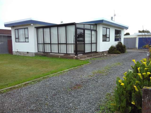 Charming 3-Bedroom Home in Woodend