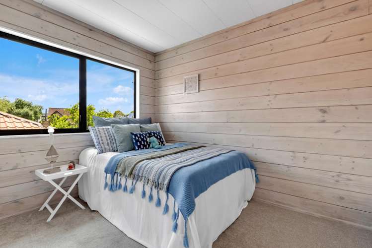 56 & 56A Glennandrew Drive Half Moon Bay_13