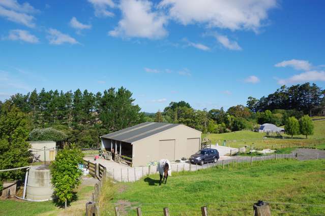 1256 Old North Road Helensville_1