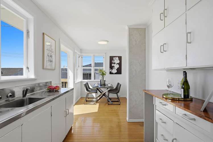 1/176 Chivalry Road Glenfield_6