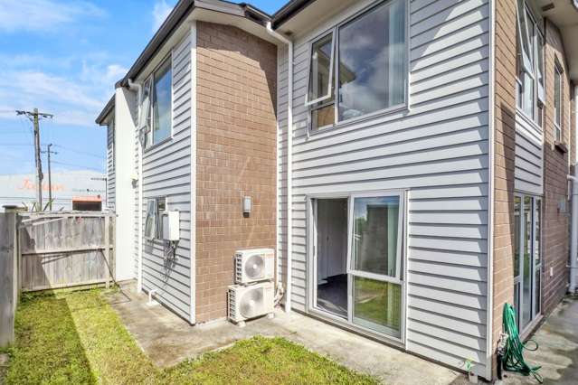 2/2 Princes Avenue Mount Roskill_1